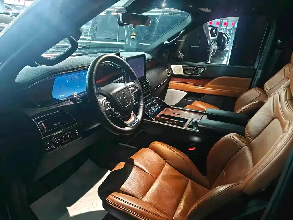 Lincoln Navigator 2021 из CN, фото 8