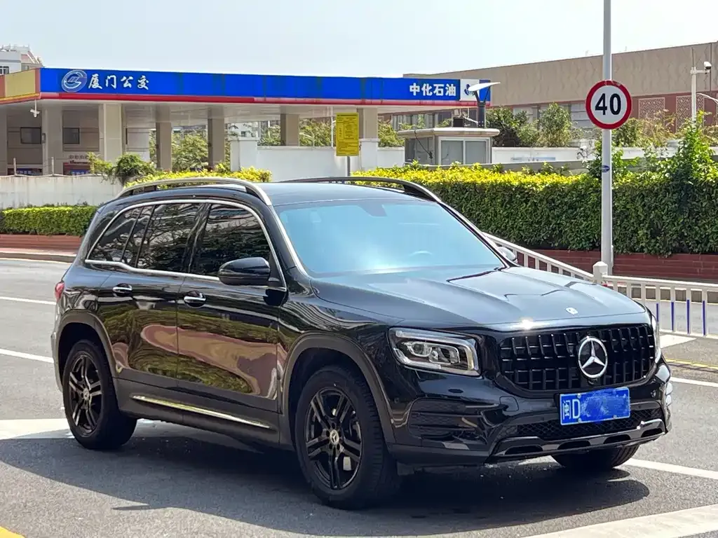 Mercedes-Benz GLB — фото 4