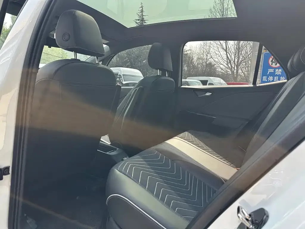 Volkswagen ID.3 2024 из CN, фото 2