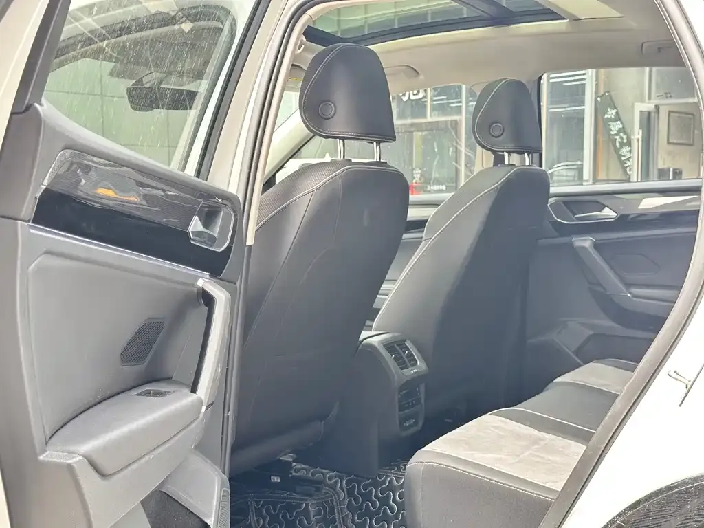 Volkswagen Tayron X 2022 из CN, фото 8