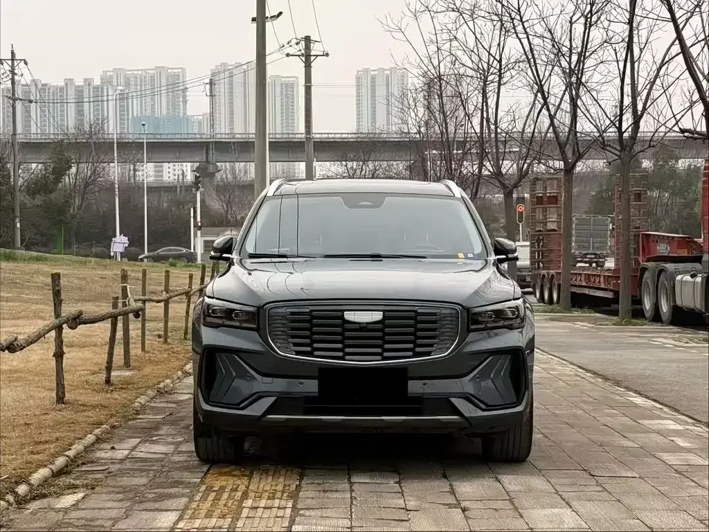 Geely Xingyue L — фото 4