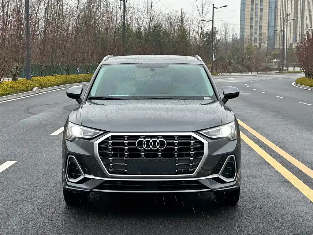 Audi Q3 — фото 4
