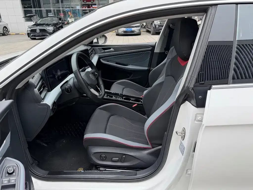 Volkswagen Lamando 2022 из CN, фото 8