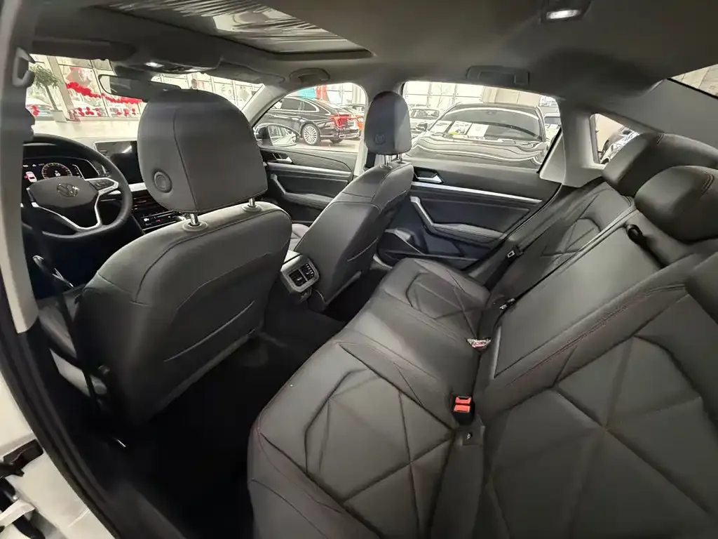 Volkswagen Lavida 2025 из CN, фото 5