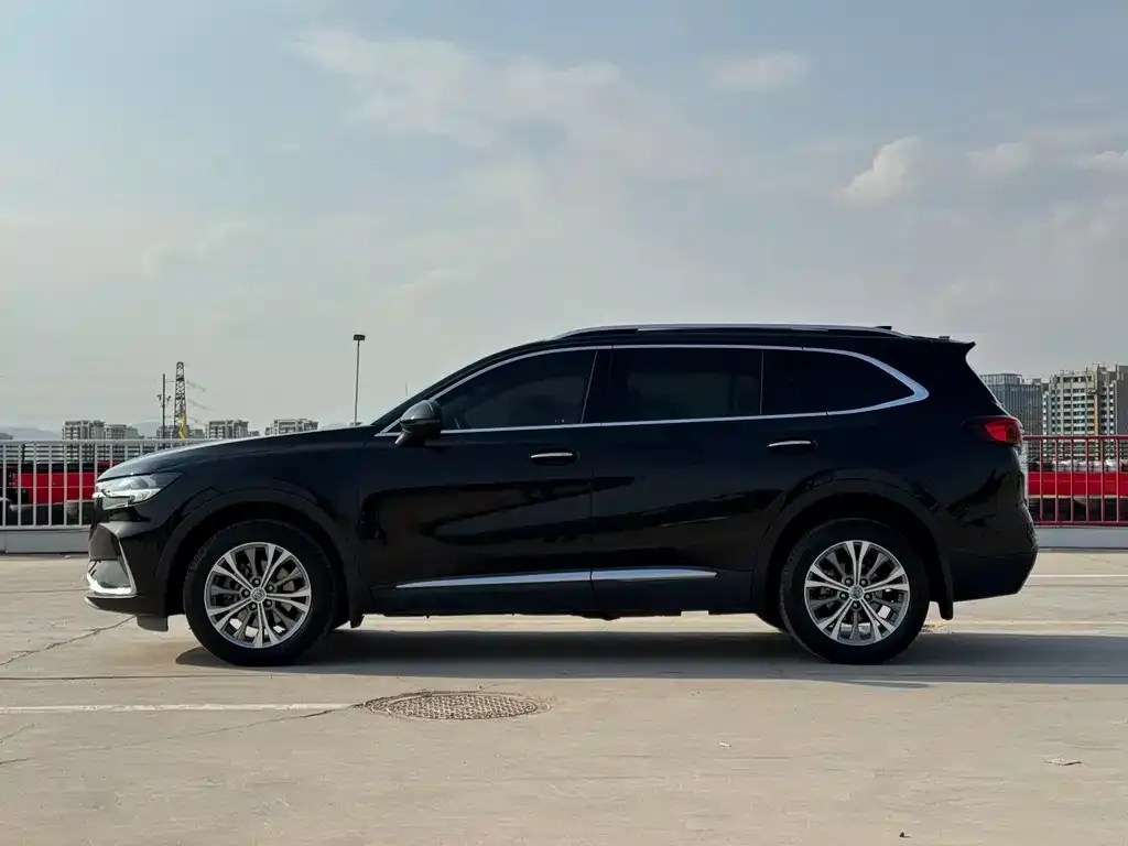Buick Envision Plus — фото 2