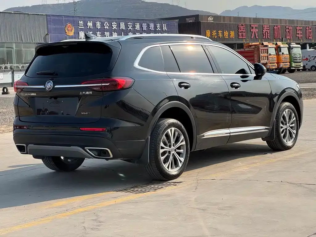 Buick Envision Plus — фото 10
