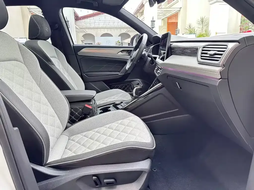 Volkswagen X 2023 из CN, фото 2
