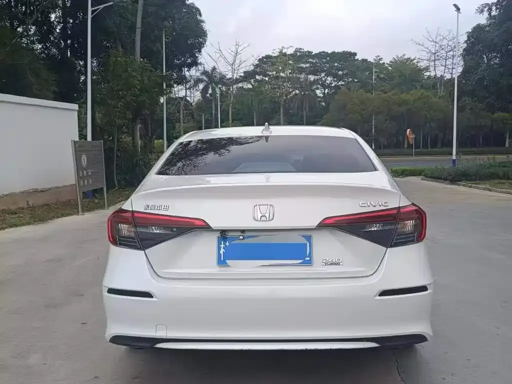 Honda Civic — фото 9