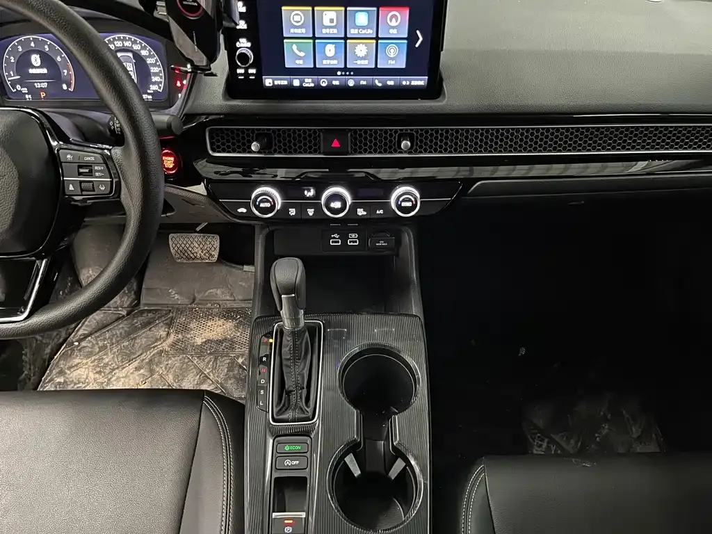 Honda Civic — фото 10