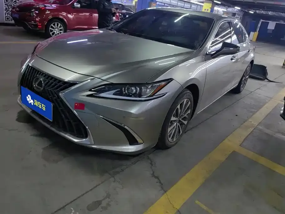 Lexus ES 2023 из CN, фото 1