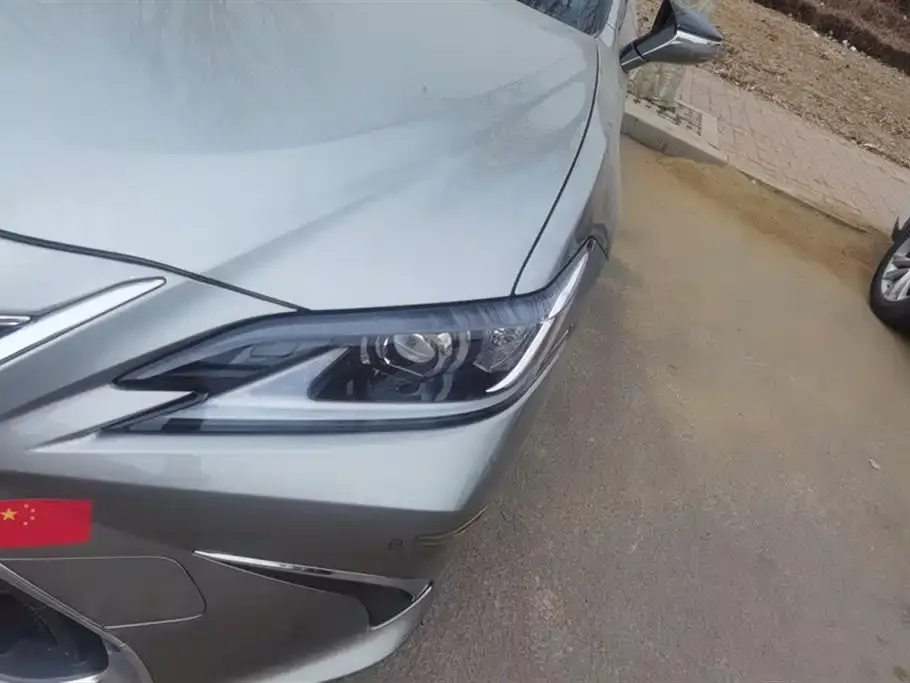 Lexus ES 2023 из CN, фото 3
