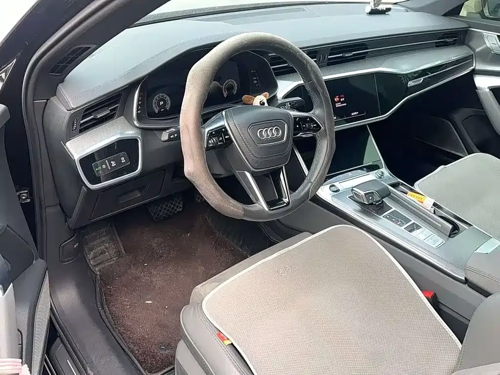 Audi A6L — фото 5