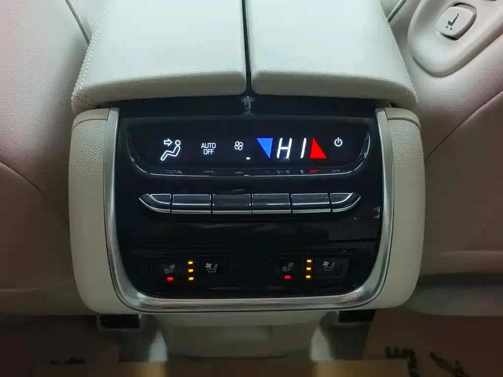 Buick Enclave — фото 2