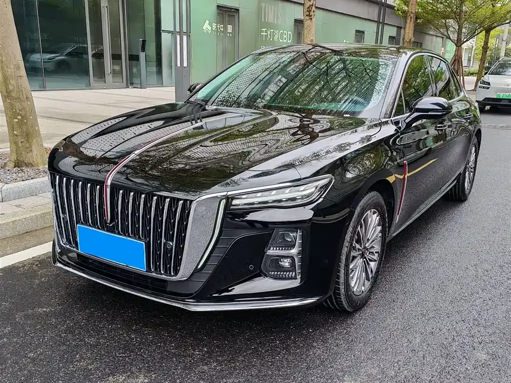 Hongqi H5 — фото 1