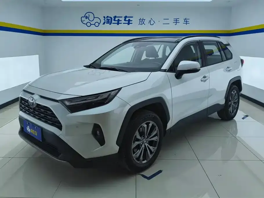 Toyota RAV4 2023 из CN, фото 1