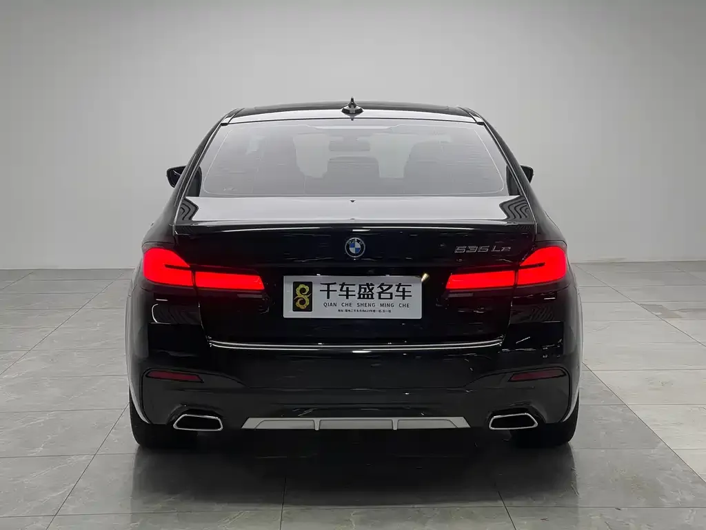 BMW 5 Series New Energy — фото 2