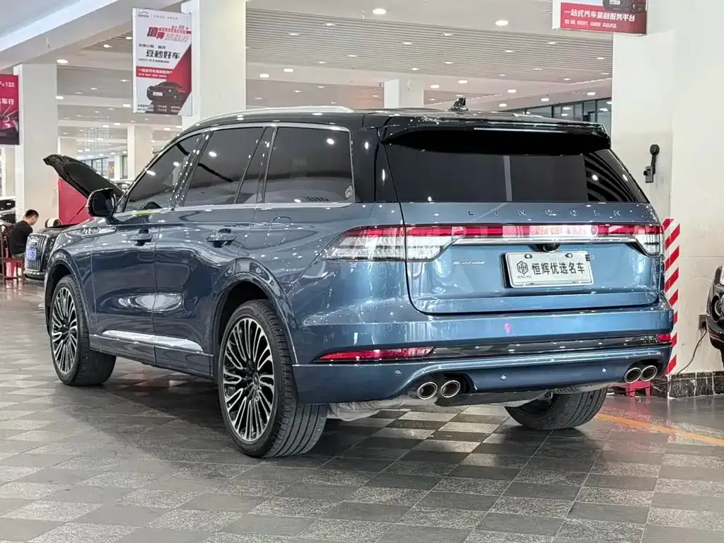 Lincoln Aviator — фото 9