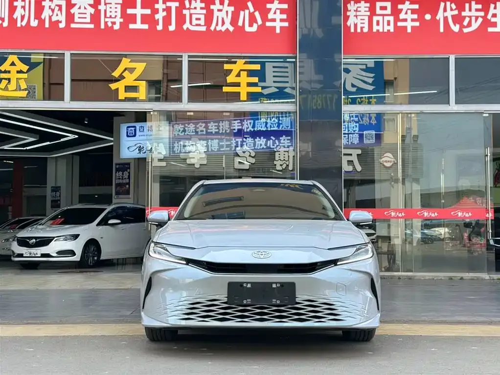 Toyota Camry 2025 из CN, фото 5