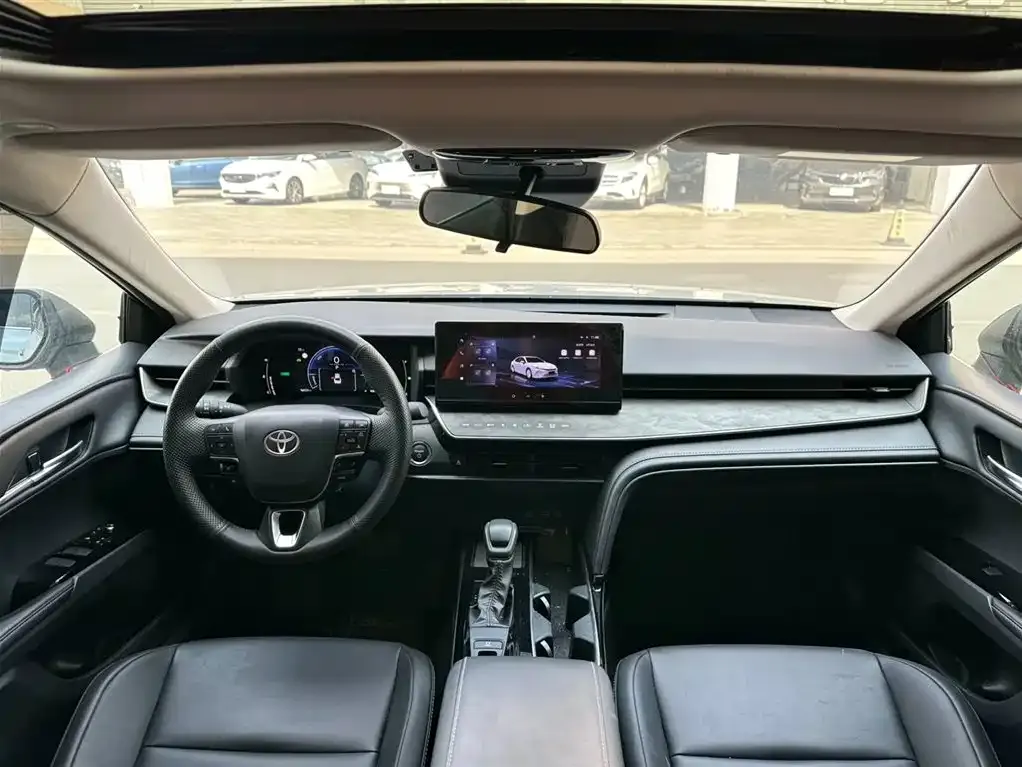Toyota Camry 2025 из CN, фото 9