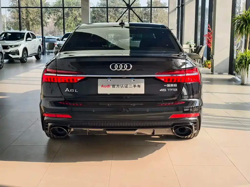 Audi A6L — фото 2