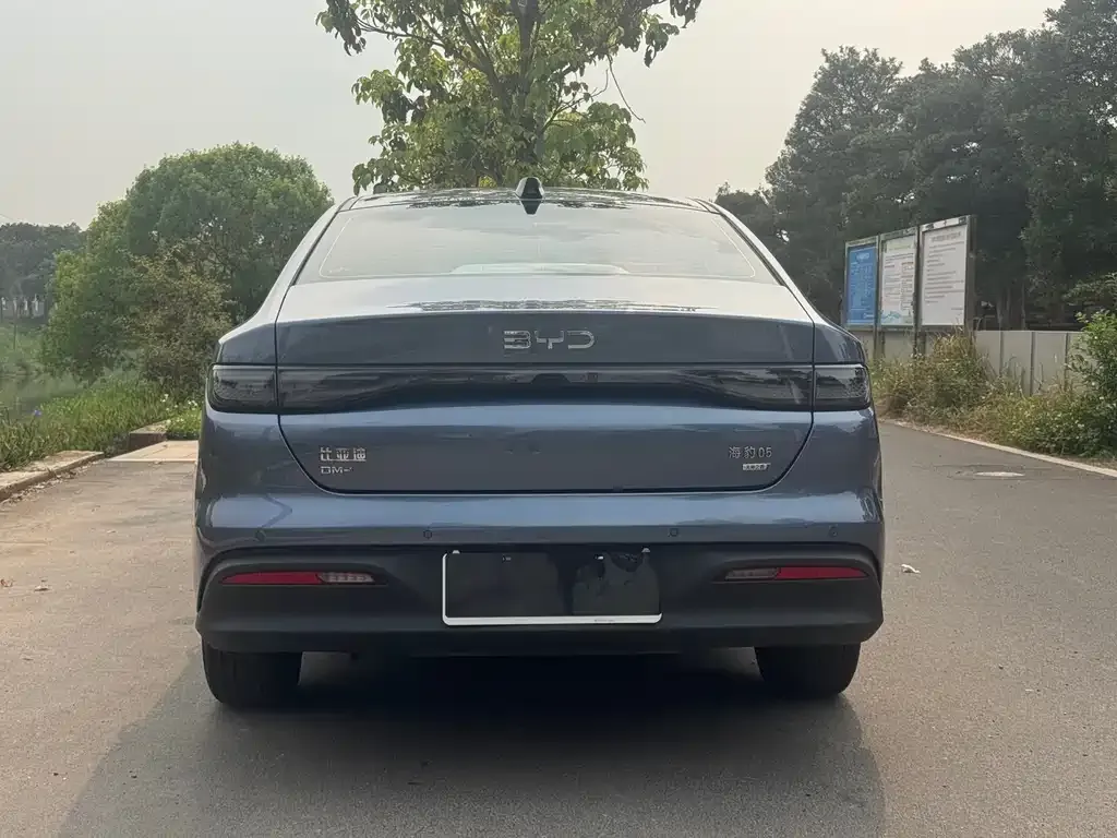 BYD Seal 05 DM-i — фото 6