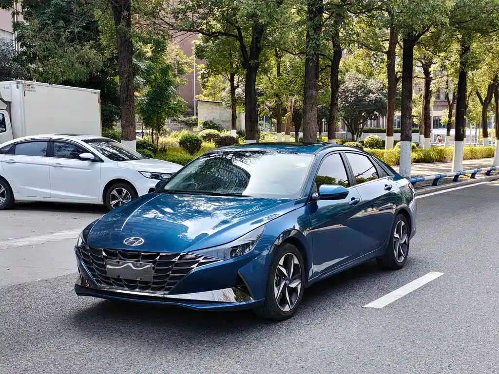 Hyundai Elantra 2022 из CN, фото 1