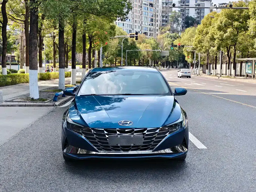 Hyundai Elantra 2022 из CN, фото 9