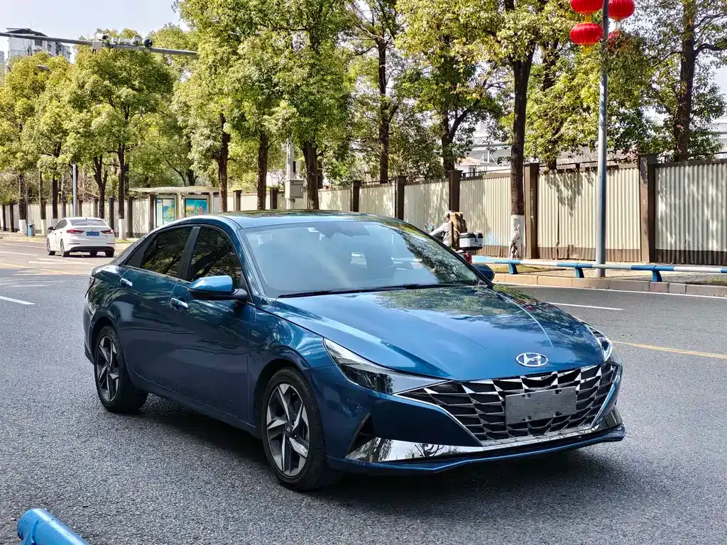 Hyundai Elantra 2022 из CN, фото 3