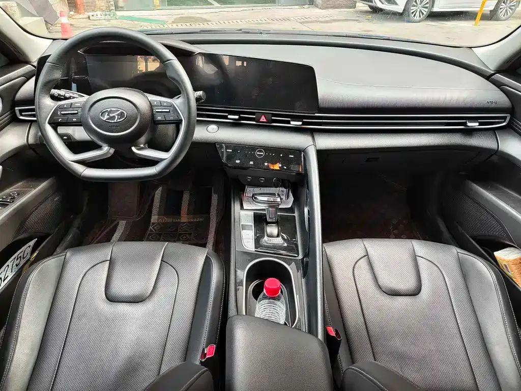 Hyundai Elantra 2022 из CN, фото 5
