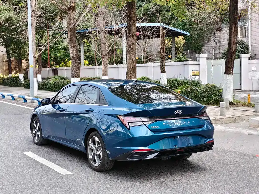 Hyundai Elantra 2022 из CN, фото 8