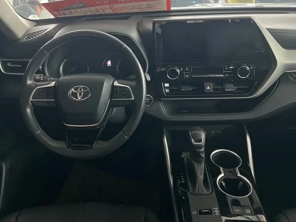 Toyota Highlander 2024 из CN, фото 8