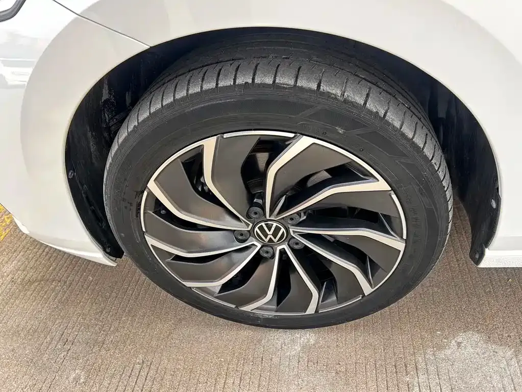 Volkswagen Golf 2022 из CN, фото 6