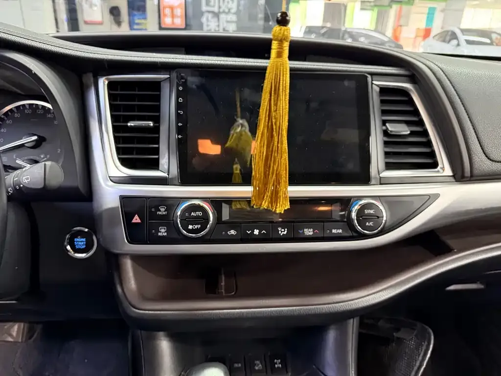 Toyota Highlander 2021 из CN, фото 2