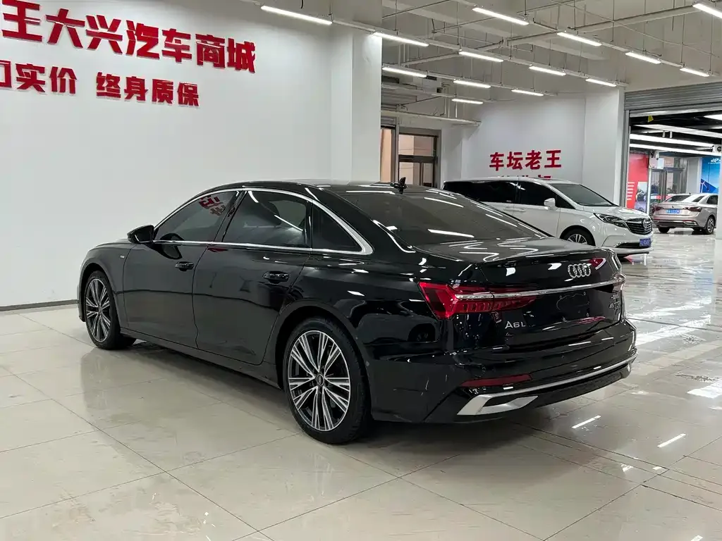 Audi A6L 2024 из CN, фото 9