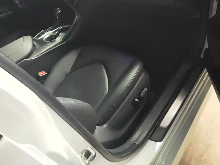 Toyota Camry 2022 из CN, фото 7