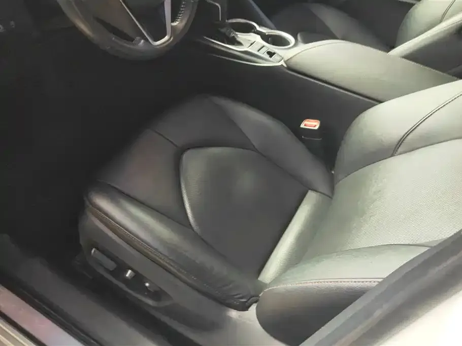 Toyota Camry 2022 из CN, фото 3