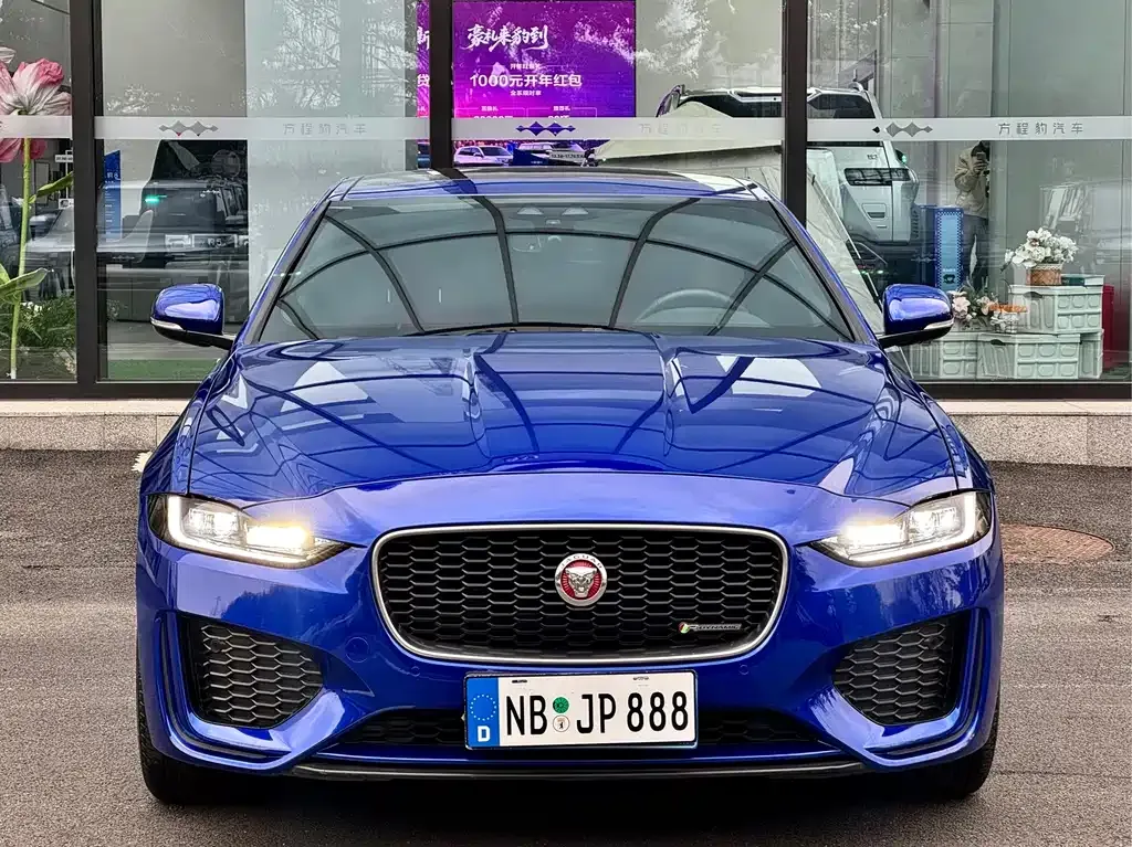 Jaguar XEL — фото 10
