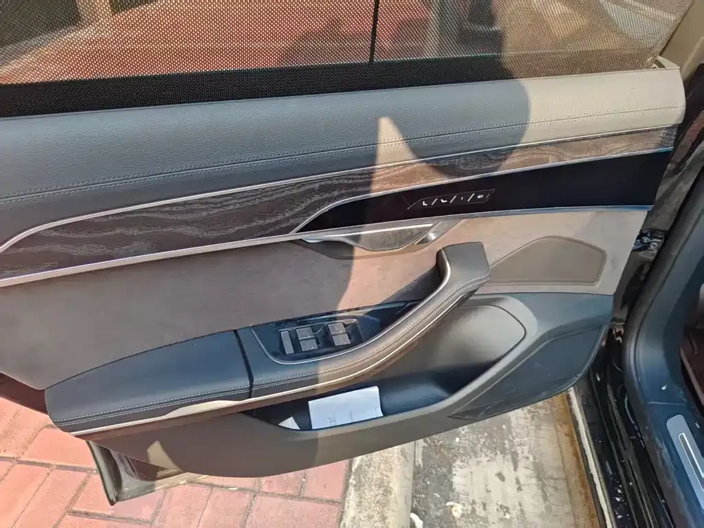 Audi A8 2023 из CN, фото 7