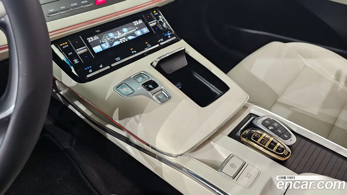 Hyundai Grandeur — фото 10