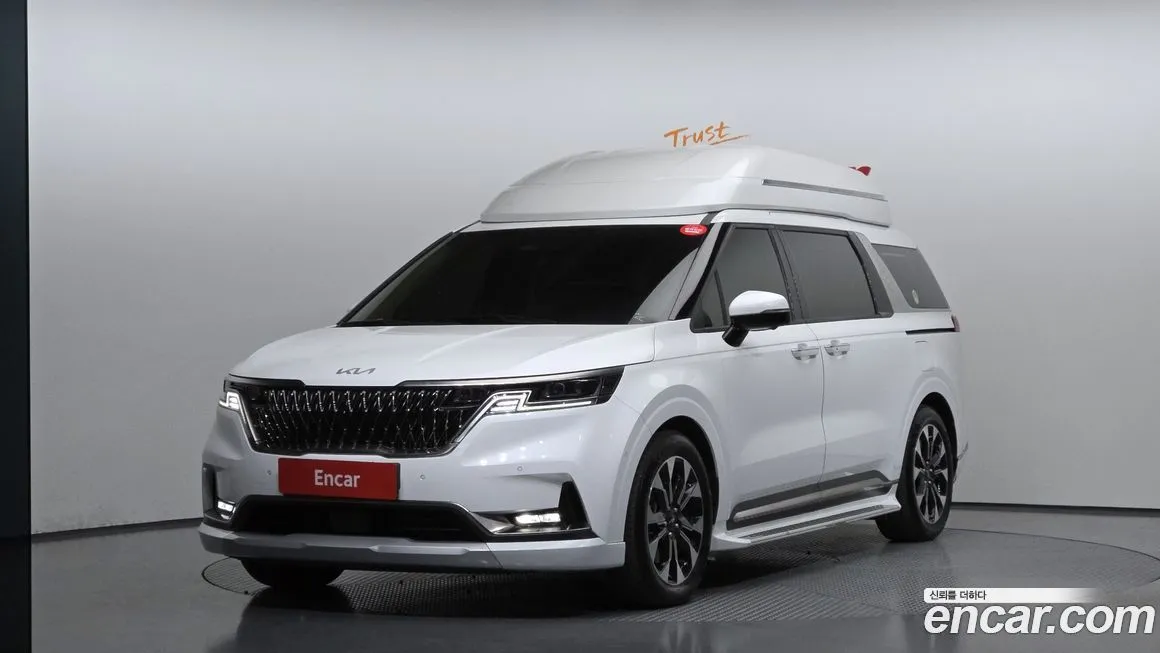Kia Carnival — фото 1