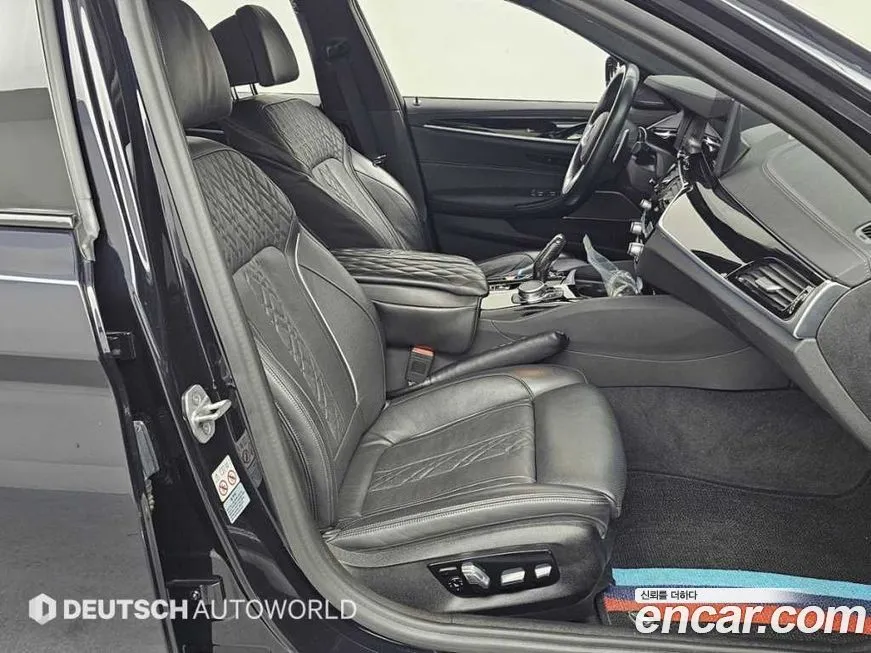 BMW 5-Series 2021 из KR, фото 10