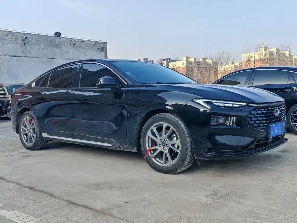 Ford Mondeo 2023 из CN, фото 4