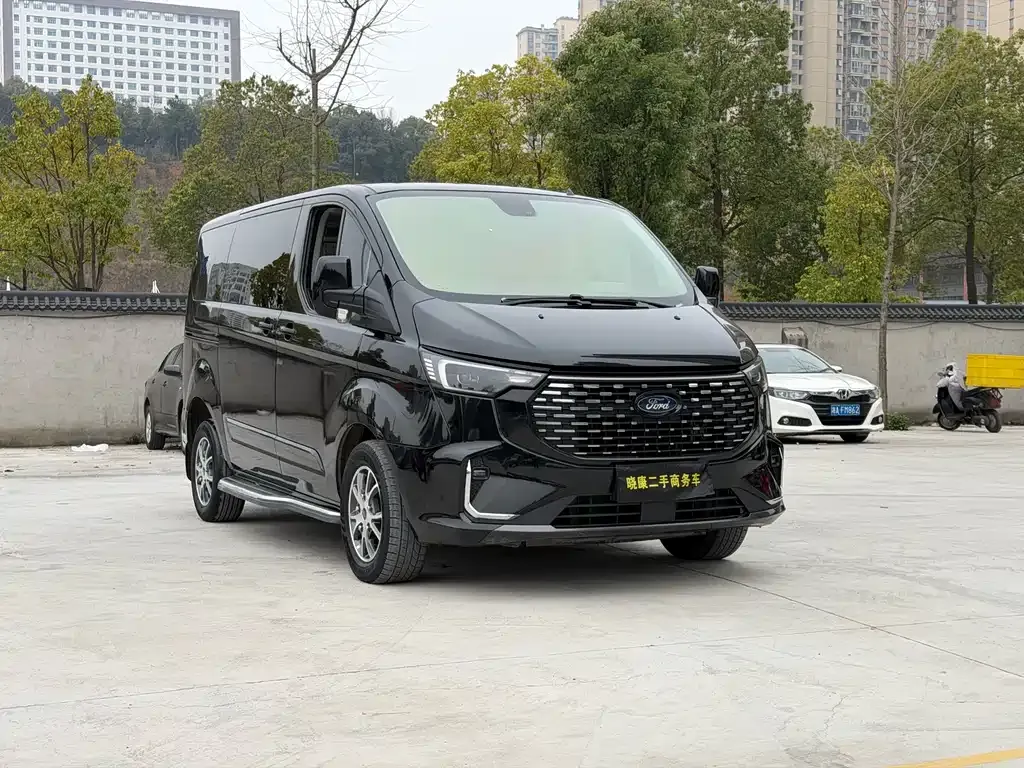Ford Tourneo 2023 из CN, фото 4