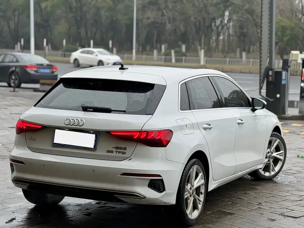 Audi A3 — фото 2