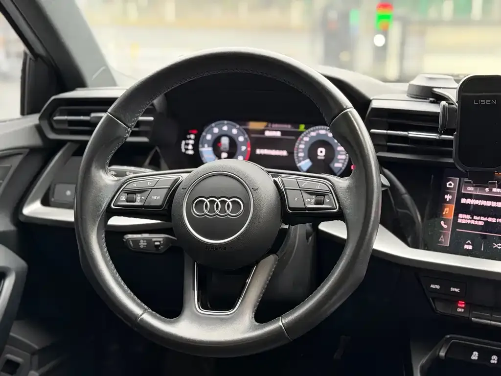 Audi A3 — фото 9