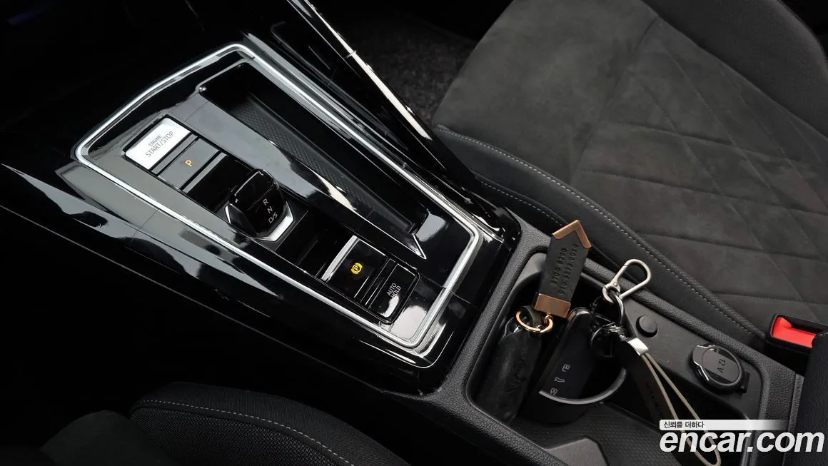 Volkswagen Golf 2024 из KR, фото 8
