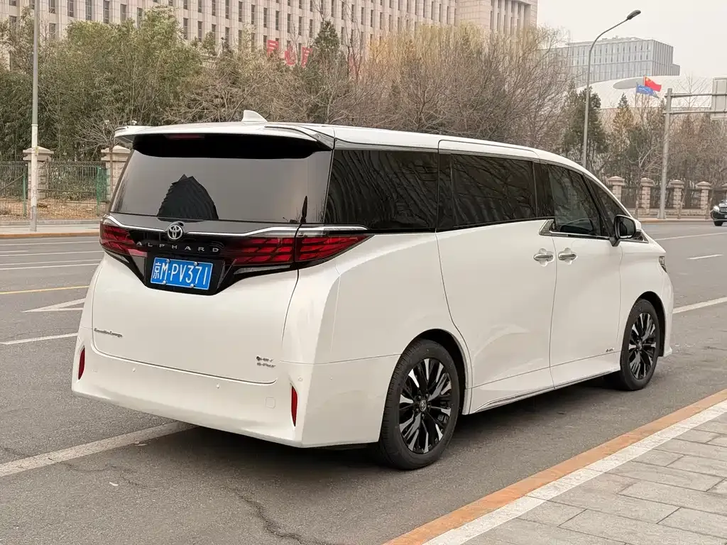 Toyota Alphard 2024 из CN, фото 3