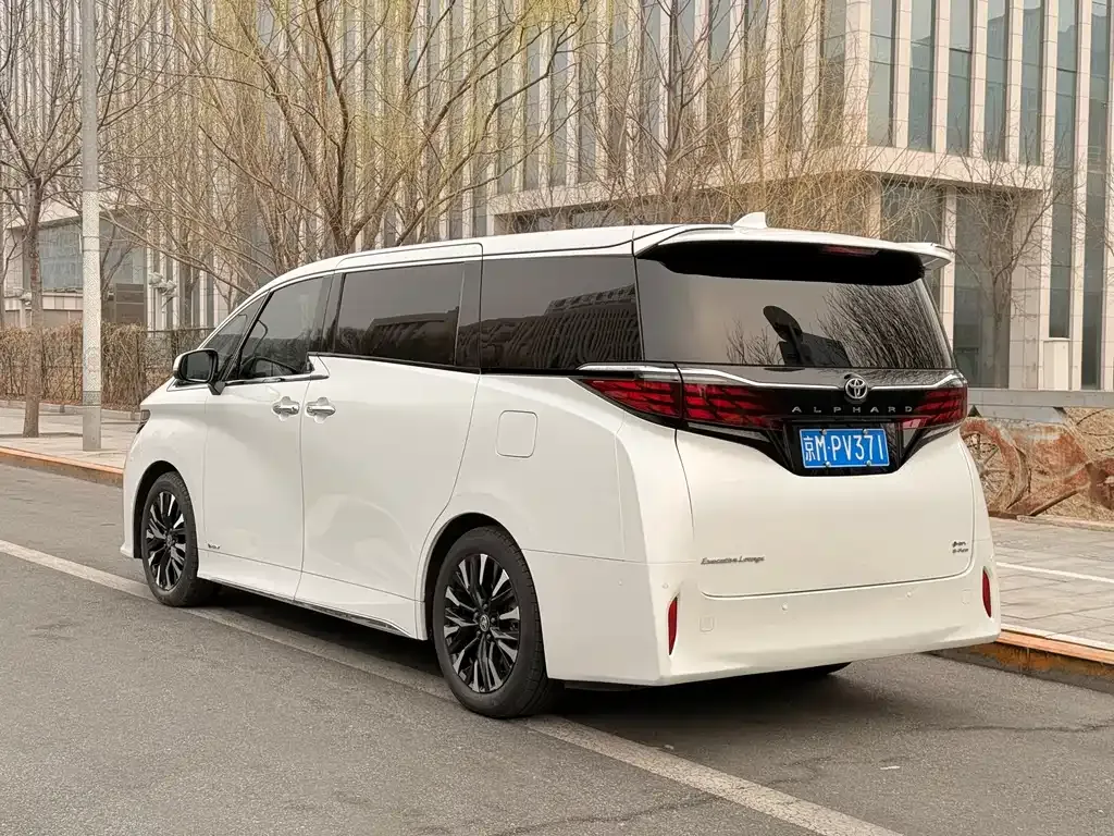 Toyota Alphard 2024 из CN, фото 7