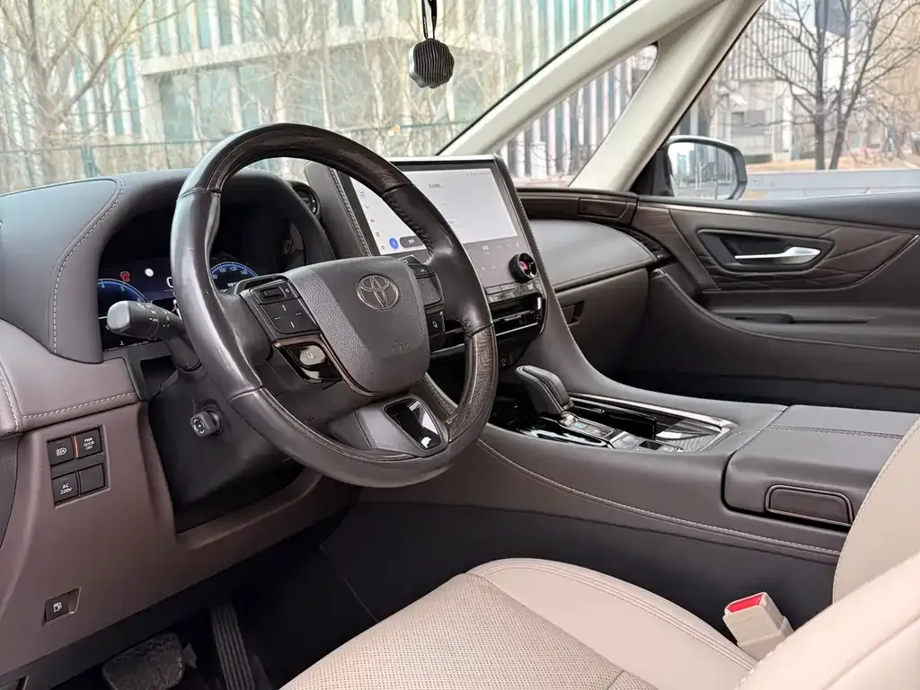 Toyota Alphard 2024 из CN, фото 8