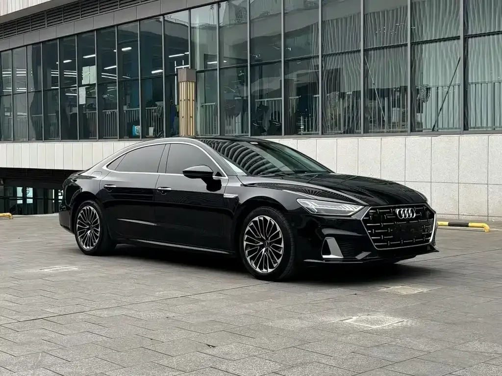 Audi A7L 2022 из CN, фото 7
